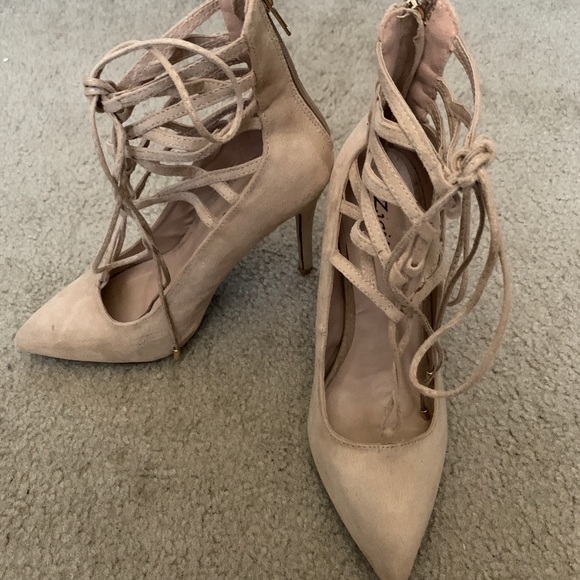 Heels - Picture 2 of 6